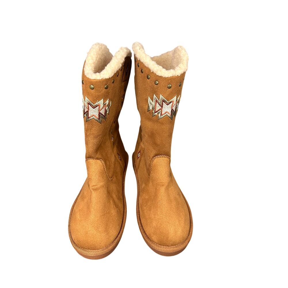 Dingo Warm Winter Aztec pull-on boots Size 7 Tan with embroidered western